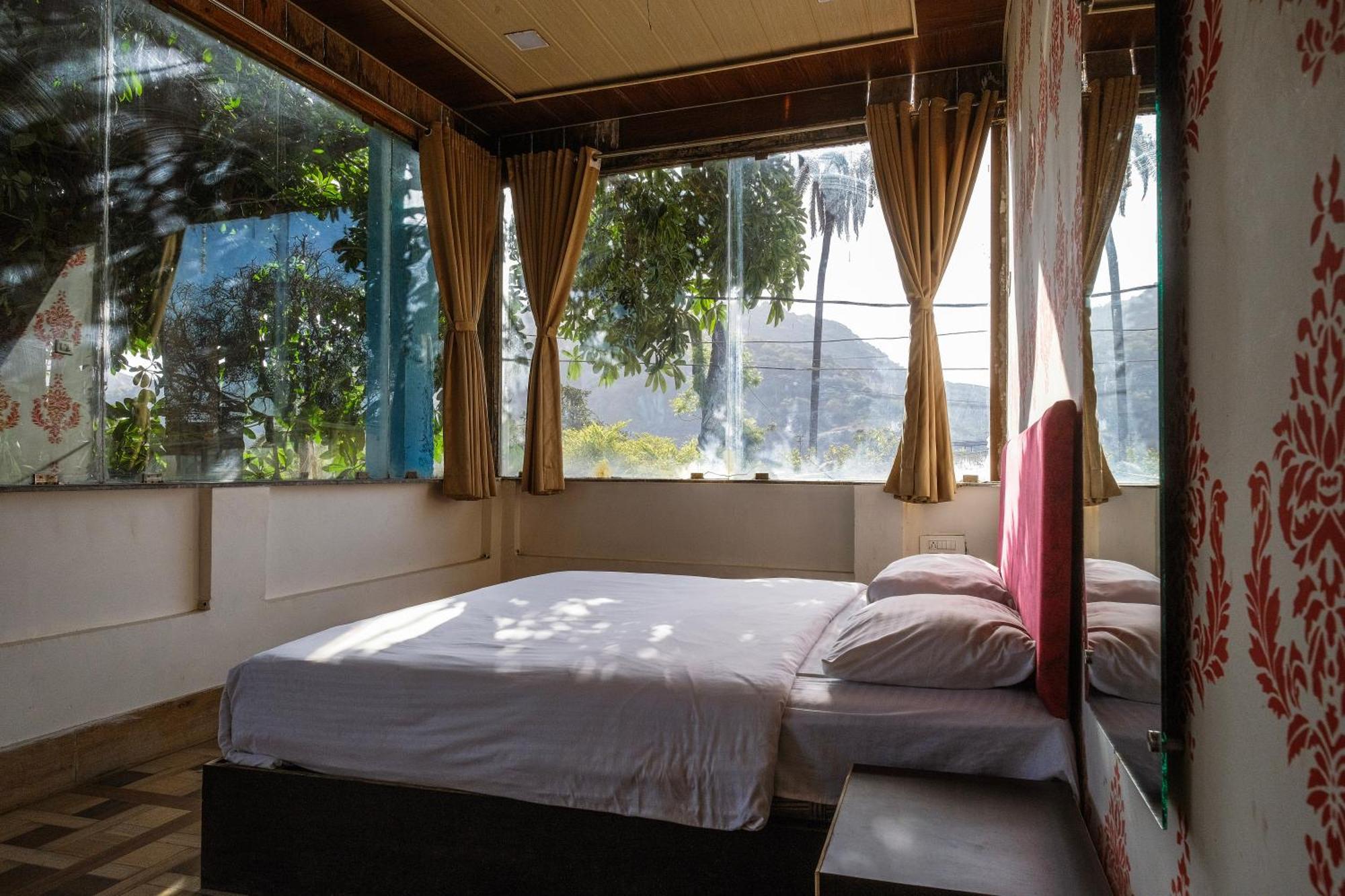 Rudraksha Inn Mount Abu Eksteriør bilde