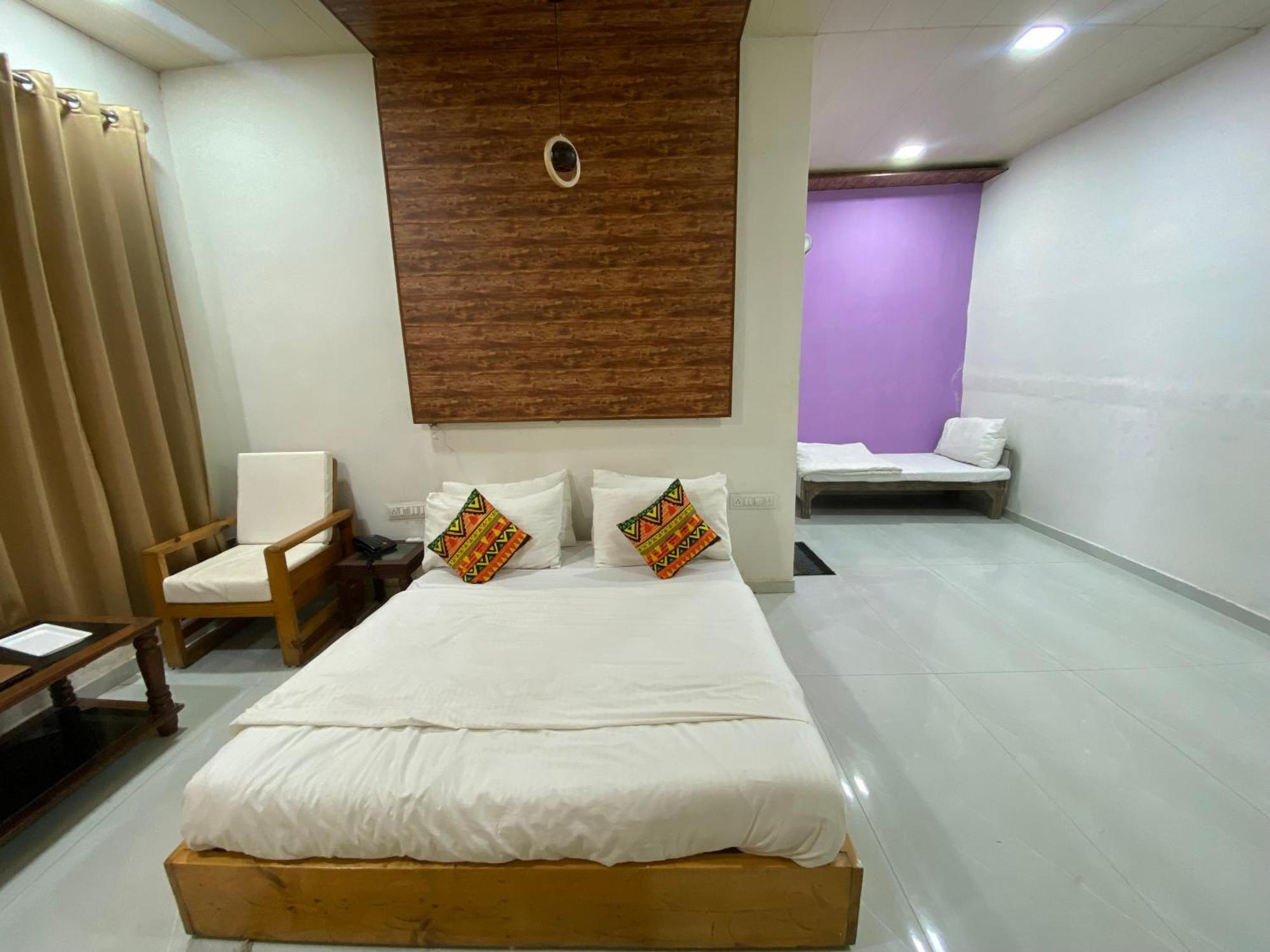 Rudraksha Inn Mount Abu Eksteriør bilde