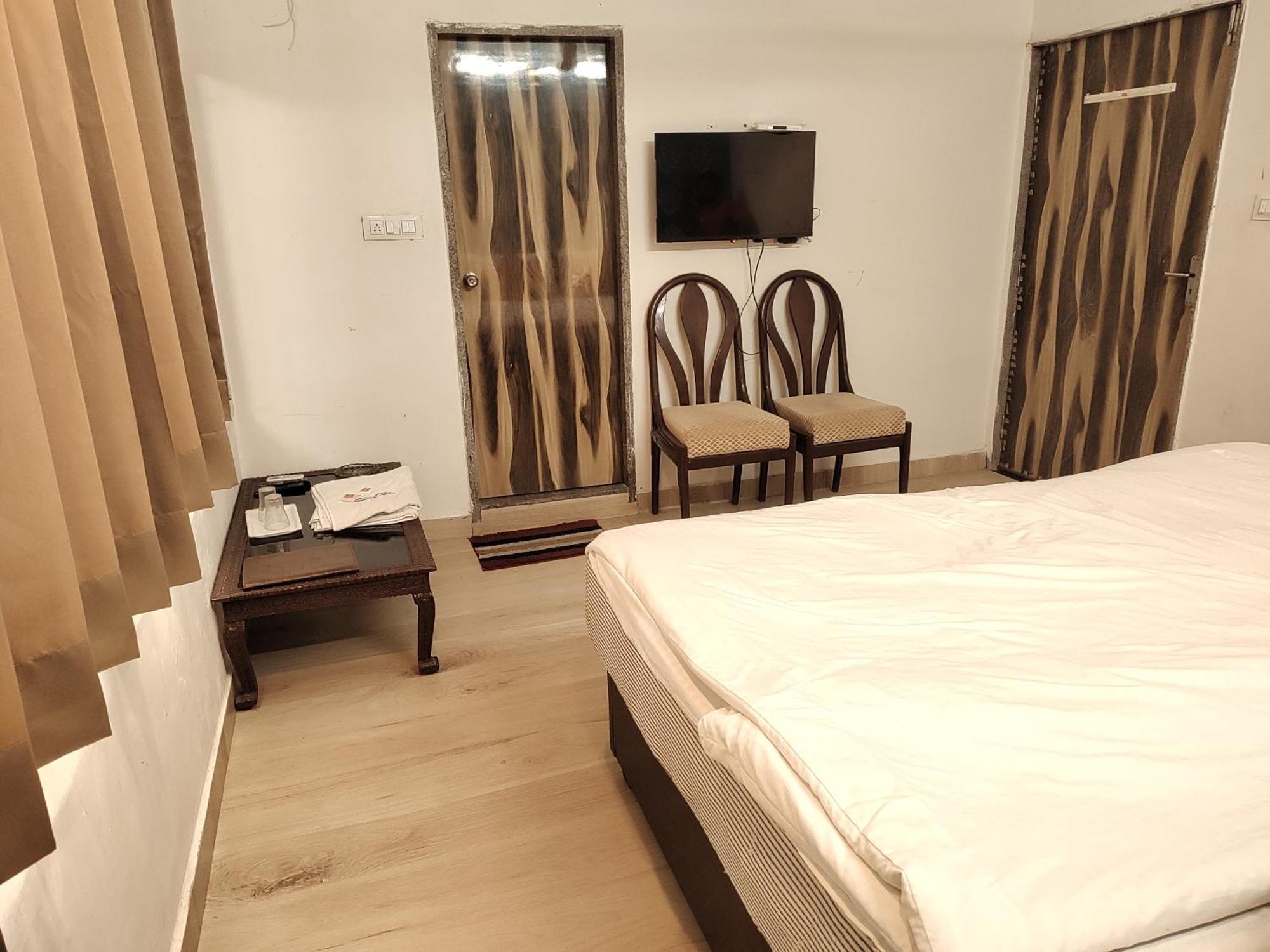 Rudraksha Inn Mount Abu Eksteriør bilde