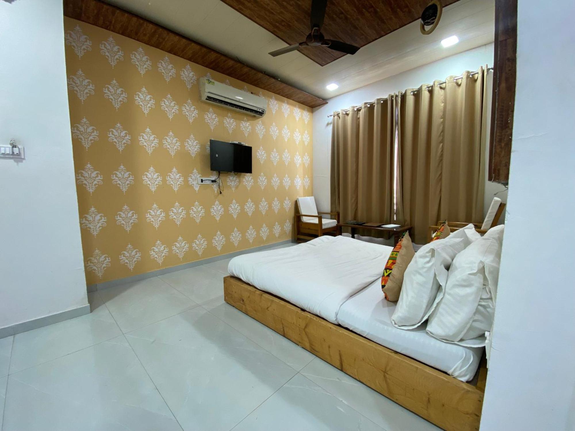 Rudraksha Inn Mount Abu Eksteriør bilde